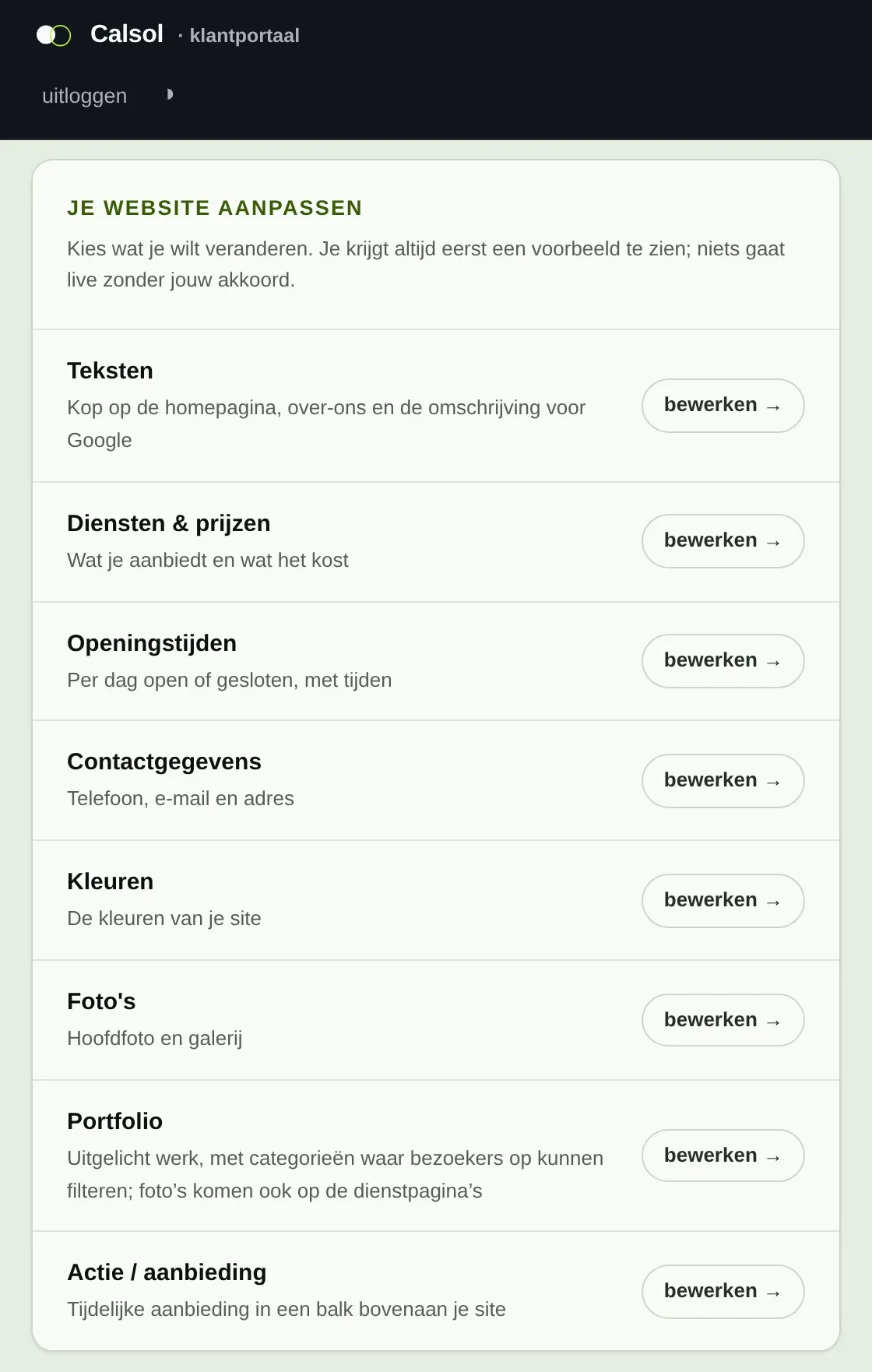 Het bewerkscherm van het klantportaal, met de onderdelen die je zelf aanpast: teksten, diensten en prijzen, openingstijden, contactgegevens, kleuren en foto’s.